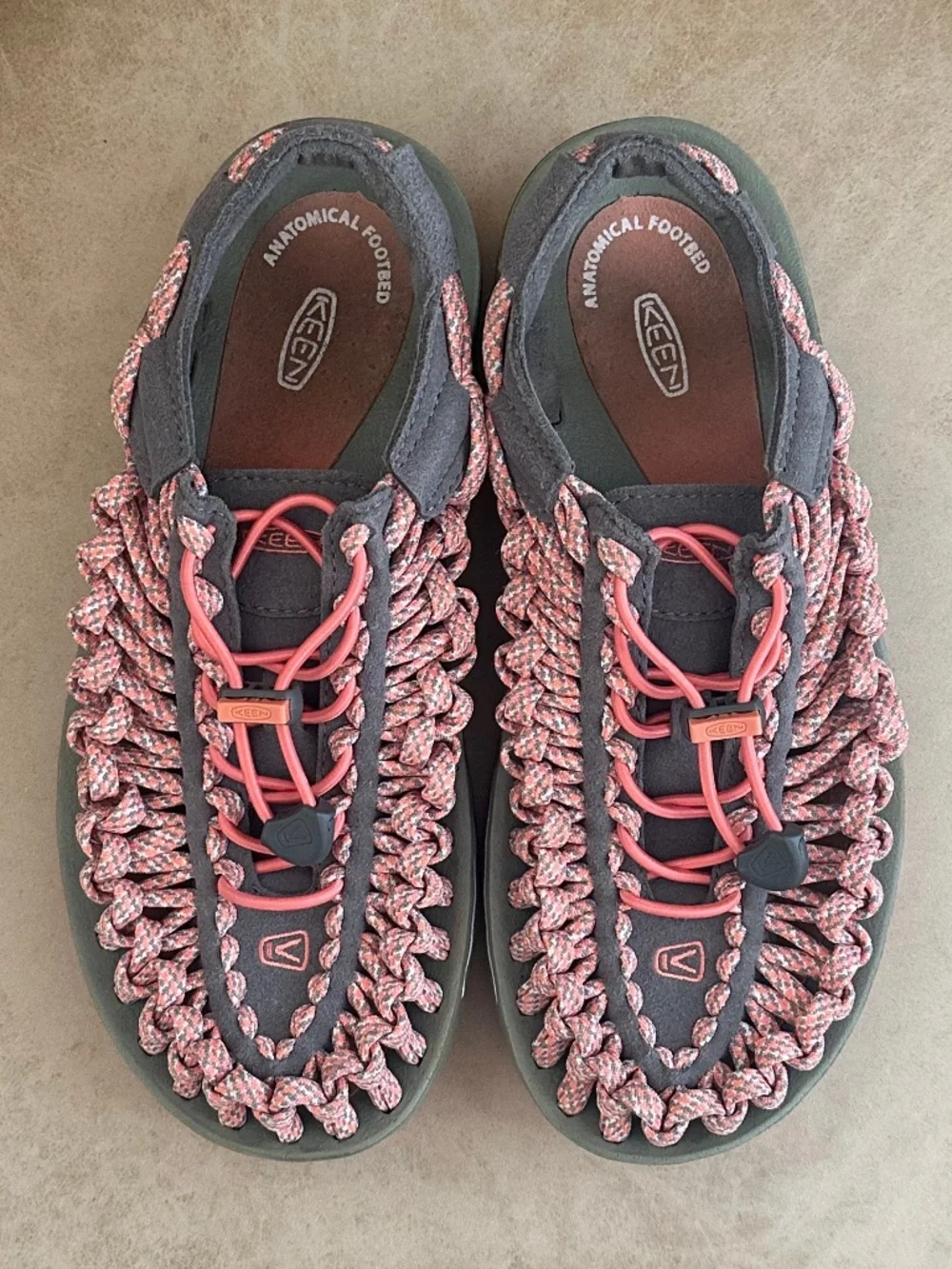 KEEN Uneek Open-Air Hiking Sandals Camo Fusion Coral 7 Beach Outdoor Trails